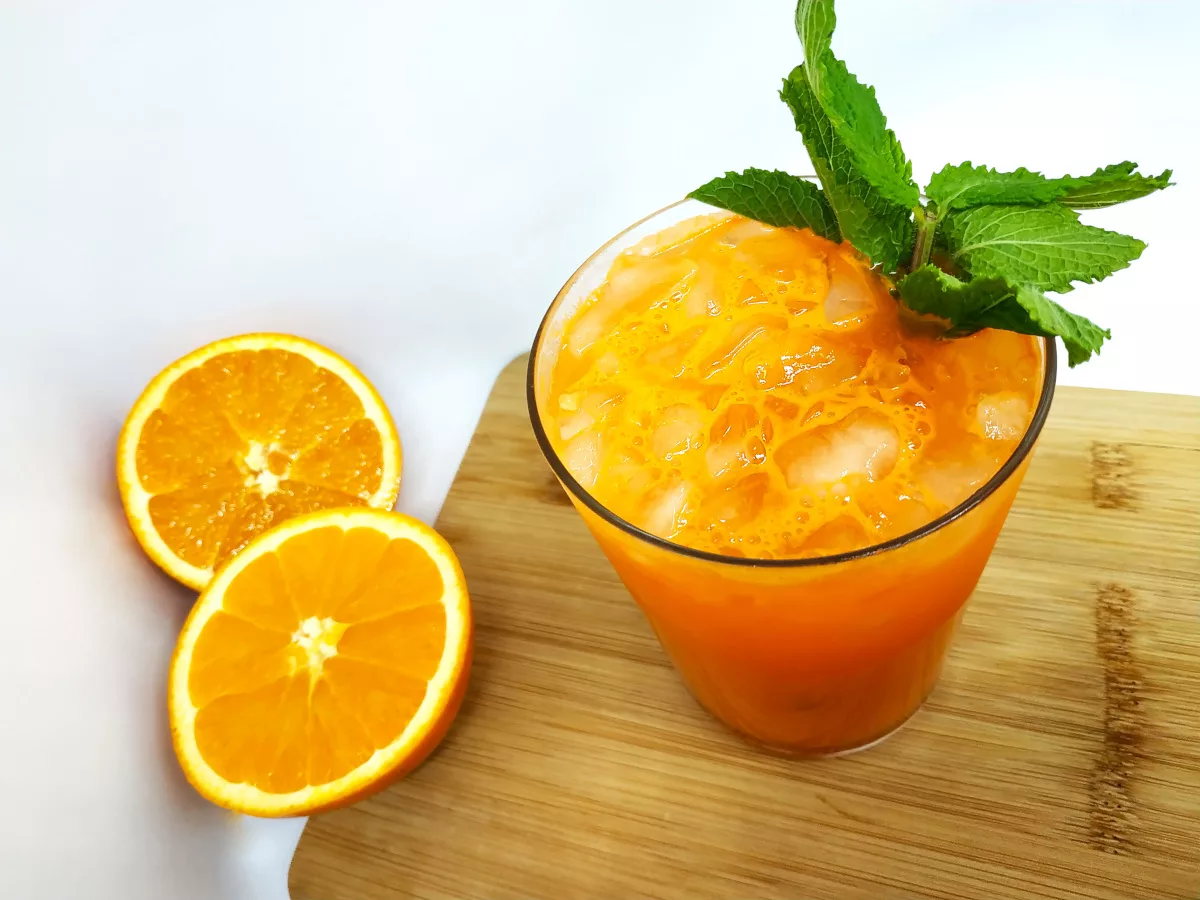 zumo de naranja y zanahoria