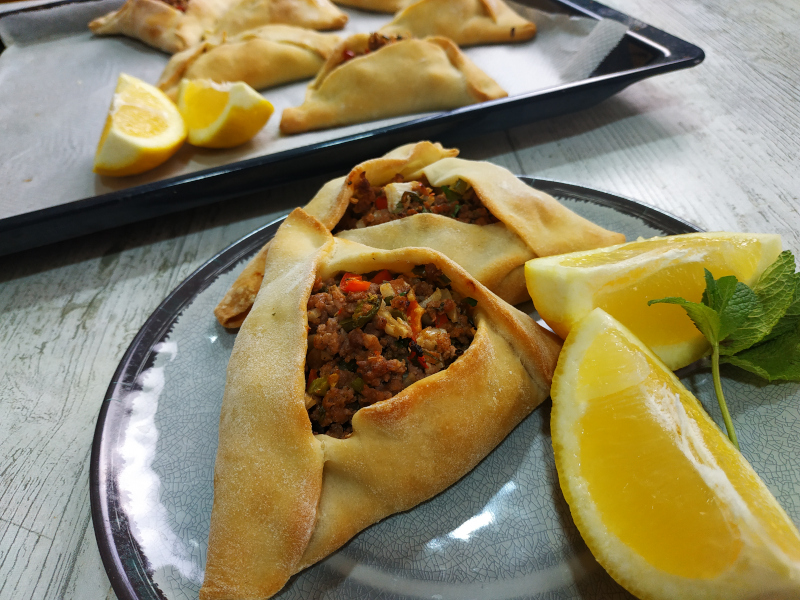 Todo lo que necesitas saber sobre la máquina de empanadas - Máquinas de  alimentos rellenos