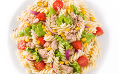 Ensalada de pasta con atún