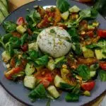 ensalada con sanguina y pistachos